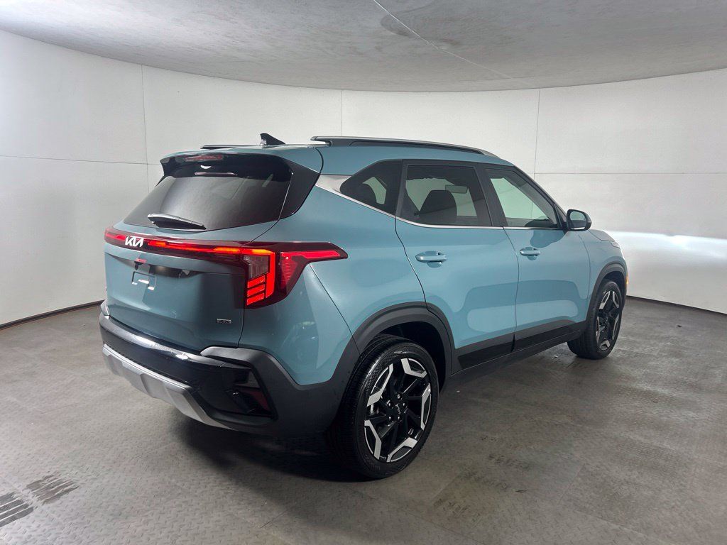 Used 2026 Kia Seltos SX w/ SX Sunroof Package AWD/4WD image 8