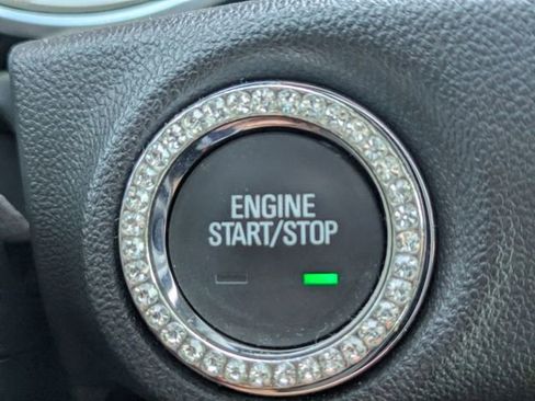 Used 2018 Buick Regal Essence w/ Driver Confidence Package #1 AWD/4WD image 30