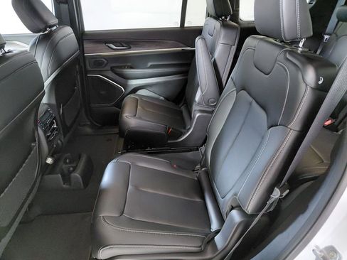 New 2026 Jeep Grand Cherokee L Limited AWD/4WD image 14