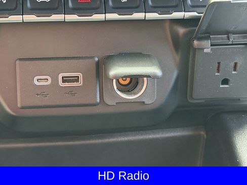 Used 2021 Chevrolet Silverado 1500 RST image 21