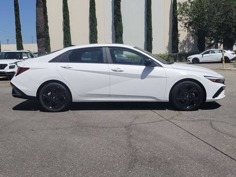 New 2026 Hyundai Elantra SEL Sport FWD image 30