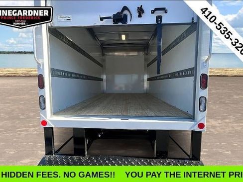 New 2025 GMC Savana 3500 w/ Power Convenience Package RWD image 7