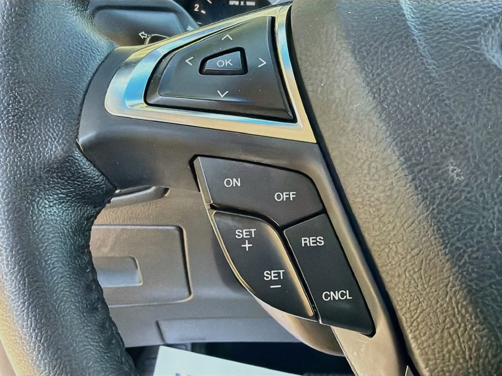 Used 2017 Ford Edge SEL FWD image 12