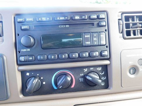 Used 2004 Ford F350 Lariat AWD/4WD image 10