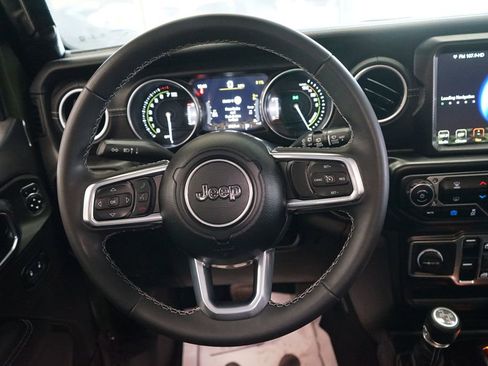 Used 2023 Jeep Wrangler Unlimited Sahara w/ Dual Top Group AWD/4WD image 32