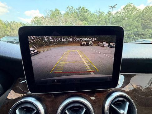 Used 2018 Mercedes-Benz CLA 250 image 19