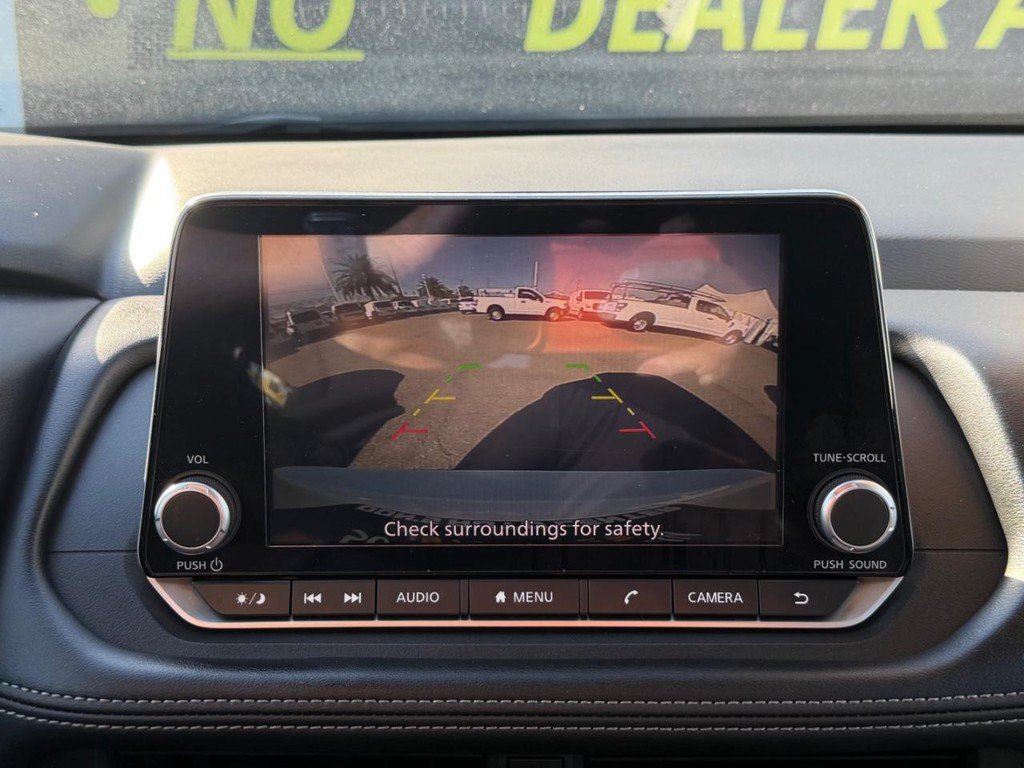 Used 2024 Nissan Rogue S FWD image 36