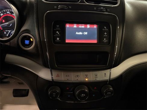 Used 2020 Dodge Journey SE w/ SE Popular Equipment Group image 27