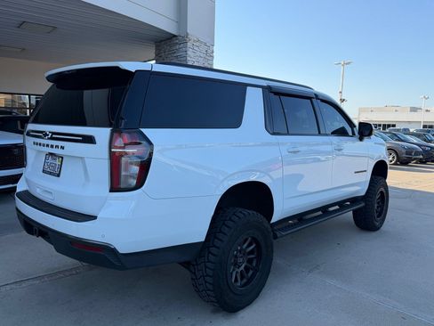 Used 2021 Chevrolet Suburban Z71 AWD/4WD image 5