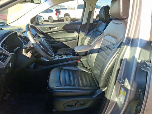 Used 2020 Ford Edge SEL image 13