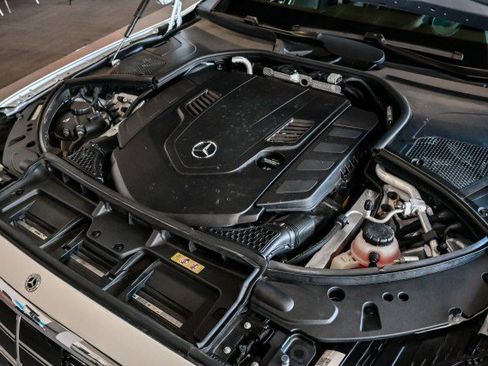 Used 2023 Mercedes-Benz S 580 4MATIC Sedan image 57
