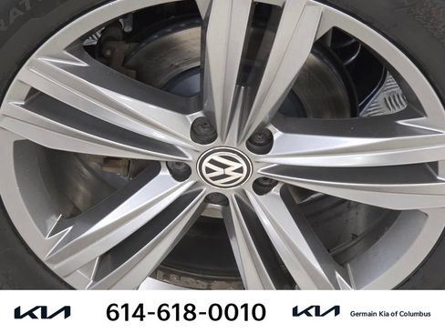 Used 2018 Volkswagen Atlas SEL AWD/4WD image 12
