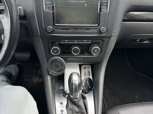 Used 2014 Volkswagen Jetta TDI image 11