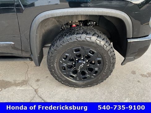 Used 2024 Chevrolet Silverado 2500 High Country w/ Midnight Edition AWD/4WD image 13