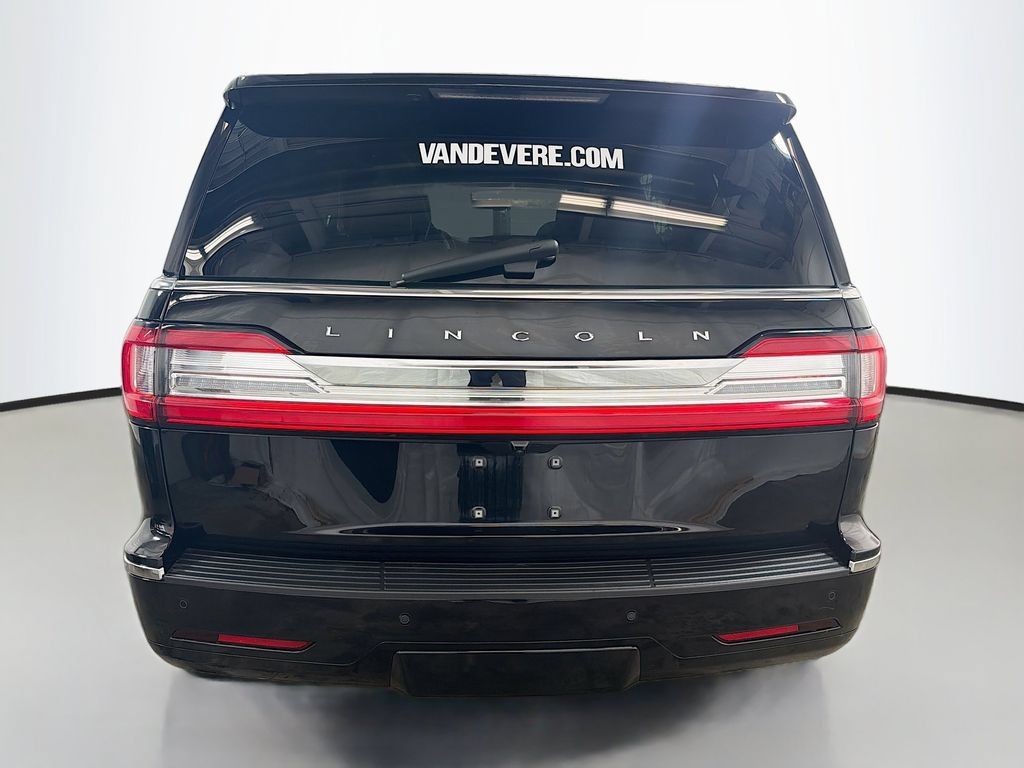 Used 2021 Lincoln Navigator Reserve AWD/4WD image 8