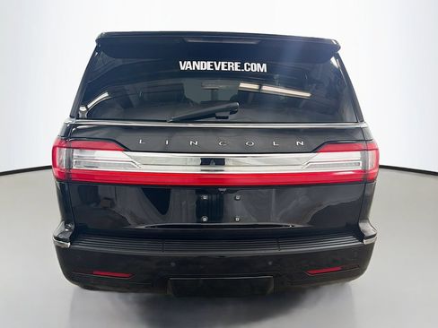 Used 2021 Lincoln Navigator Reserve AWD/4WD image 8