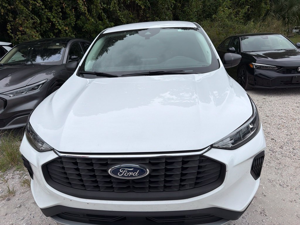 Used 2025 Ford Escape Active AWD/4WD image 6