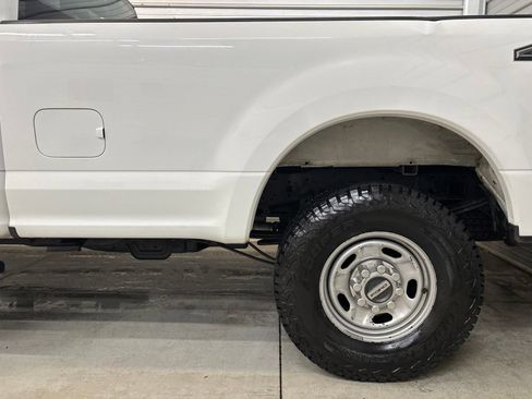 Used 2020 Ford F250 XL w/ Power Equipment Group AWD/4WD image 6