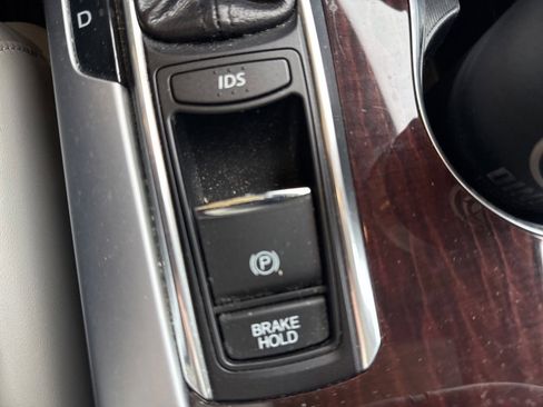 Used 2017 Acura TLX w/ Technology Package image 26