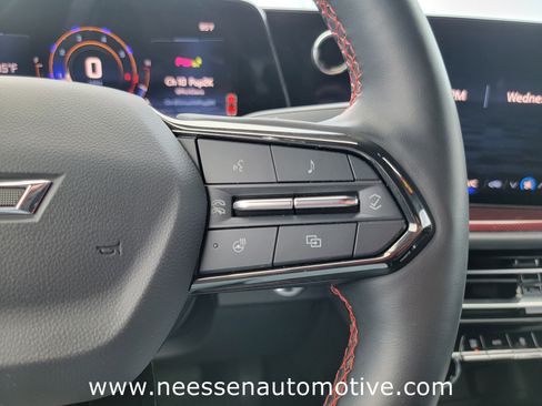Used 2024 Chevrolet Traverse RS w/ LPO, Floor Liner Package FWD image 19
