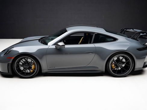 Used 2026 Porsche 911 GT3 RWD image 18