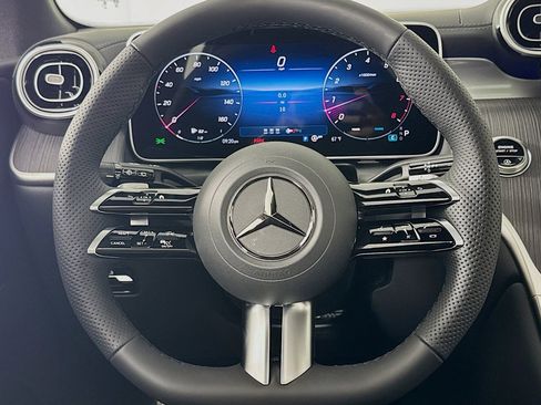 New 2026 Mercedes-Benz GLC 300 image 17