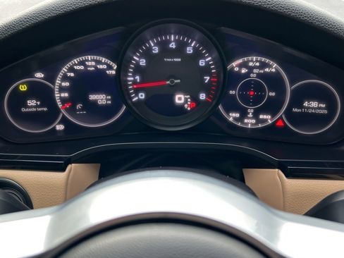 Used 2021 Porsche Cayenne Coupe image 18