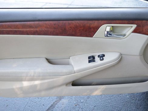 Used 2006 Toyota Solara SE FWD image 28