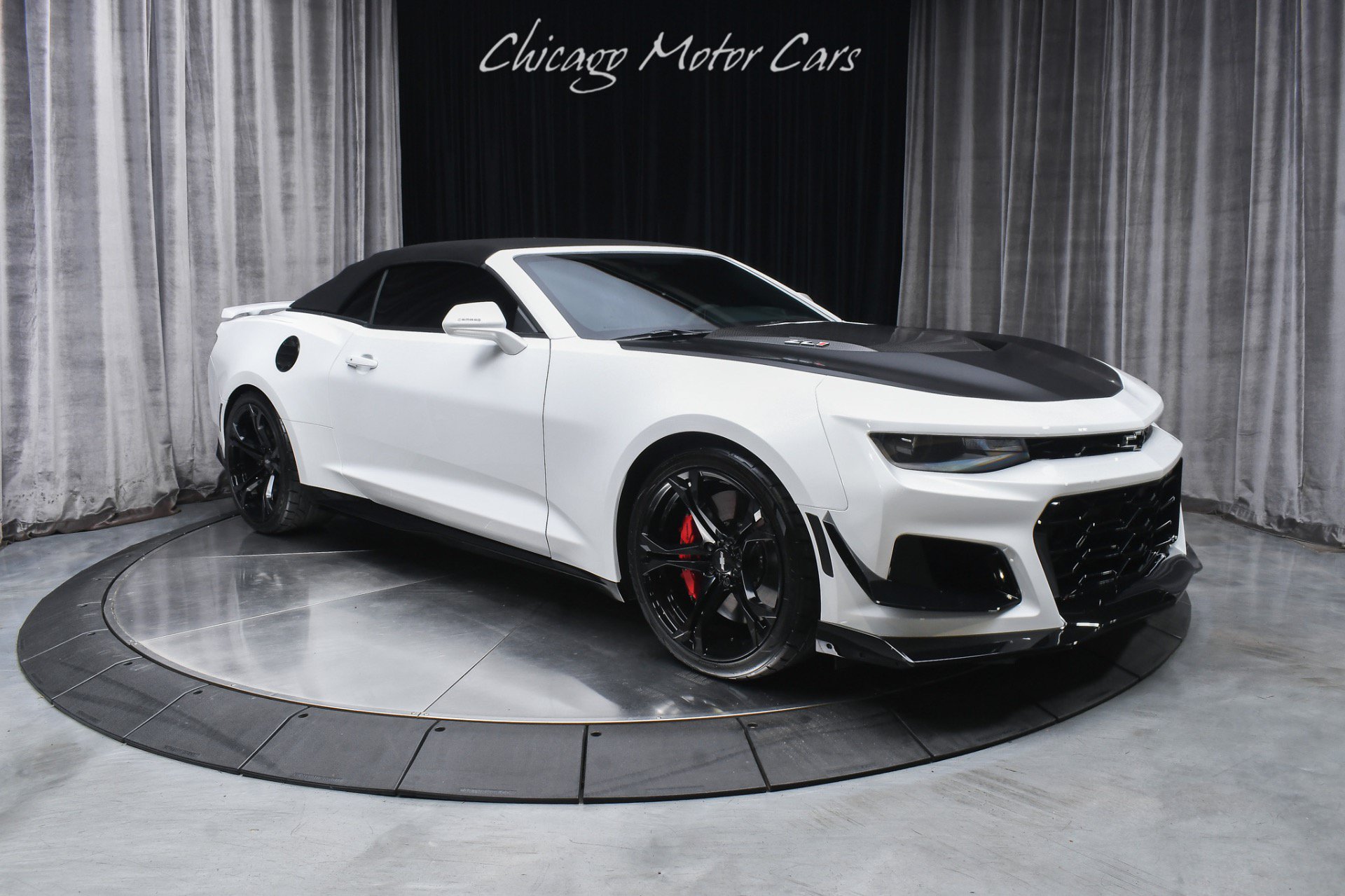 Used 2017 Chevrolet Camaro ZL1 RWD image 29