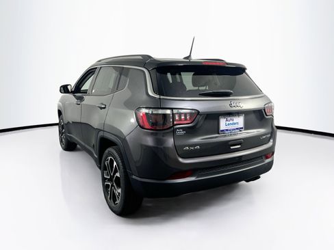 Used 2022 Jeep Compass Limited AWD/4WD image 7