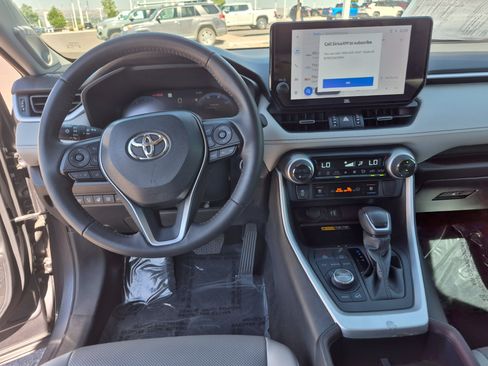 Certified 2023 Toyota RAV4 Limited AWD/4WD image 18