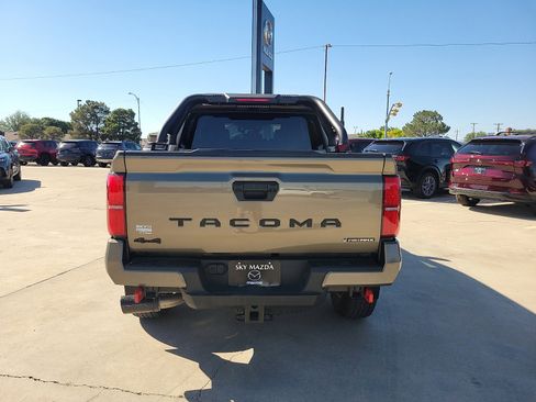 Used 2024 Toyota Tacoma TRD Off-Road AWD/4WD image 6