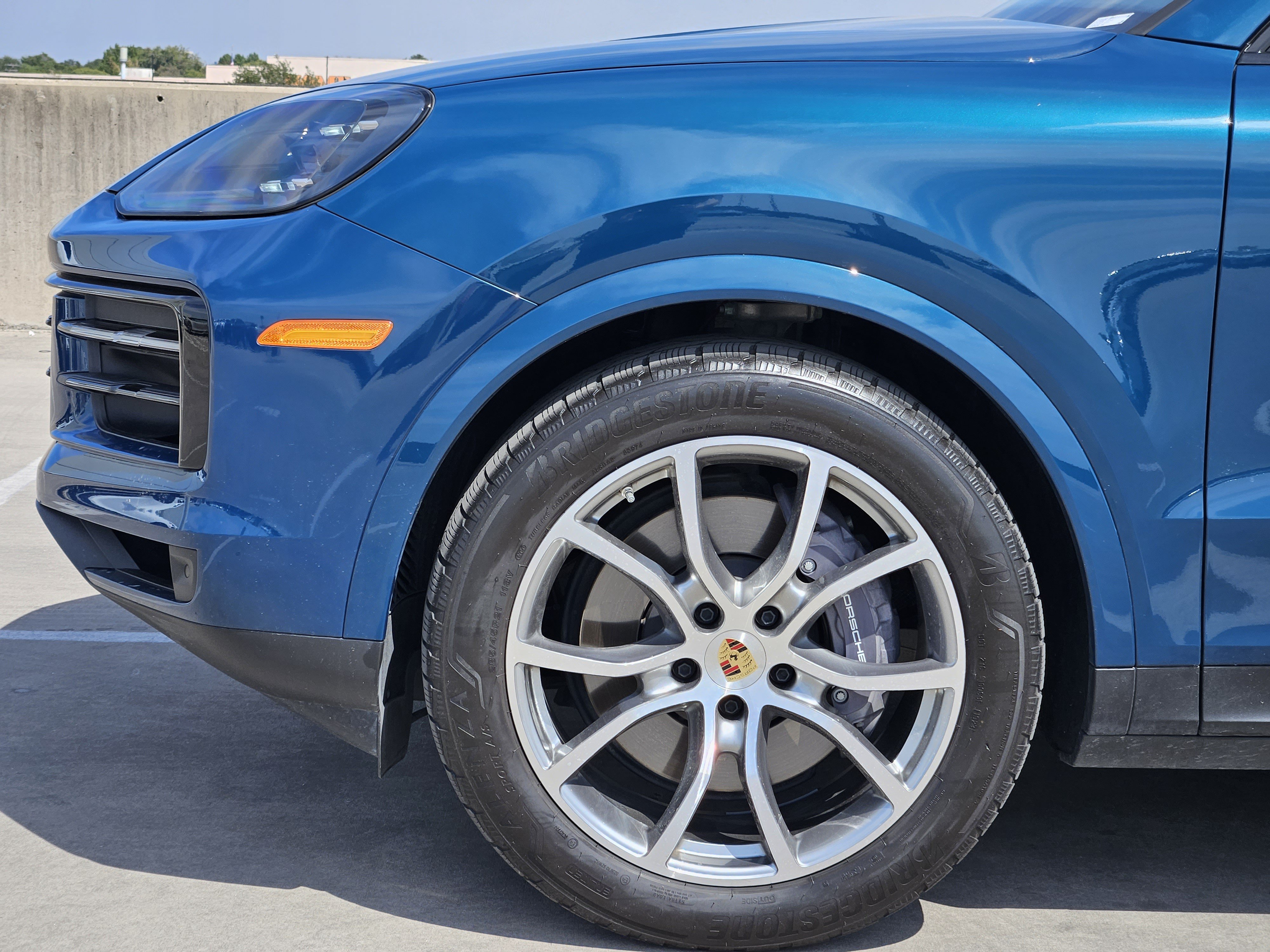 Certified 2024 Porsche Cayenne AWD/4WD image 13