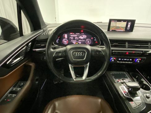 Used 2018 Audi Q7 3.0T Prestige w/ Prestige Package AWD/4WD image 36