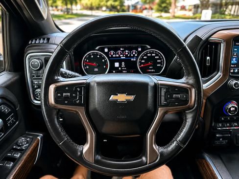 Used 2021 Chevrolet Silverado 2500 High Country w/ Z71 Off-Road Package AWD/4WD image 19