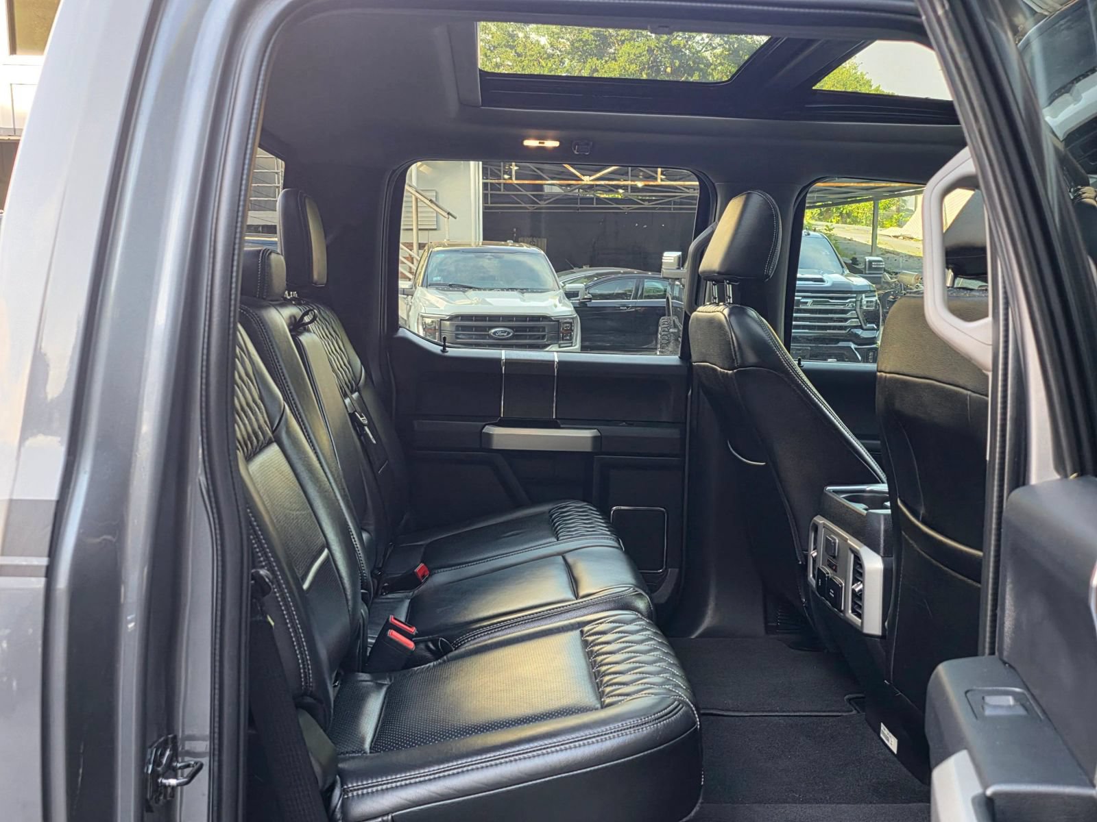 Used 2021 Ford F250 Lariat AWD/4WD image 32