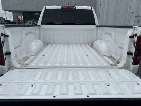 Used 2023 RAM 1500 Laramie AWD/4WD image 9