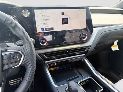 New 2026 Lexus TX 500h AWD image 29