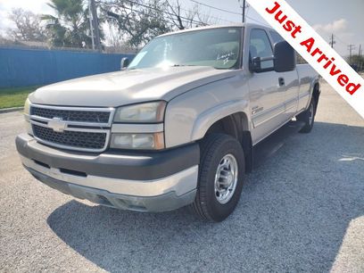 Used 2006 Chevrolet Silverado 2500 LT w/ Heavy-Duty Power Package