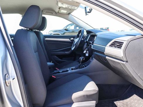 Used 2019 Volkswagen Jetta S w/ Driver Assistance Package image 17
