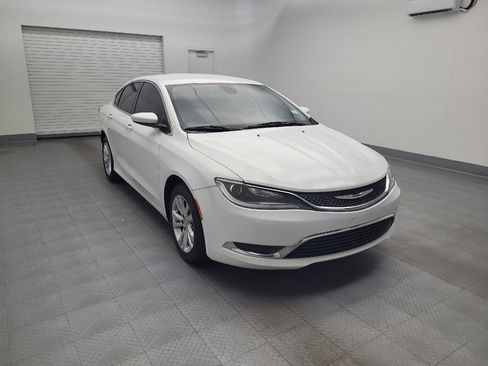 Used 2016 Chrysler 200 Limited Platinum image 13