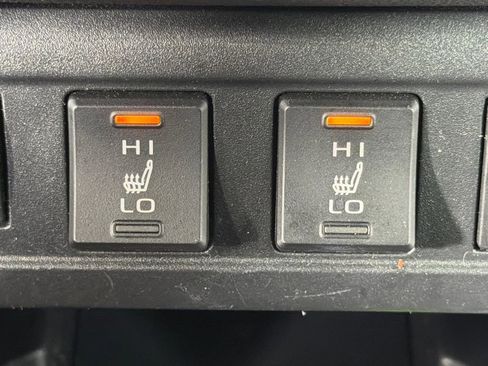 Used 2024 Toyota Corolla Cross XLE AWD/4WD image 30