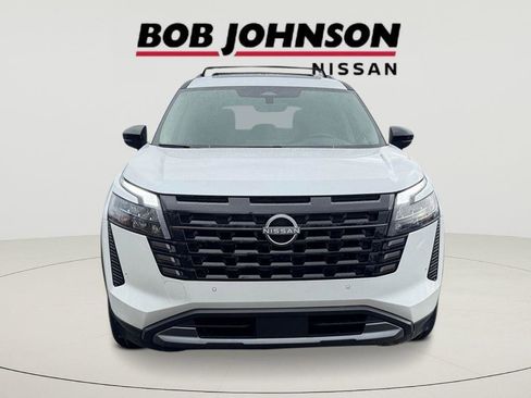 New 2026 Nissan Pathfinder Platinum AWD/4WD image 8