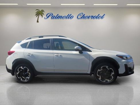 Used 2022 Subaru Crosstrek 2.5i Limited w/ Moonroof Package 1 AWD/4WD image 2