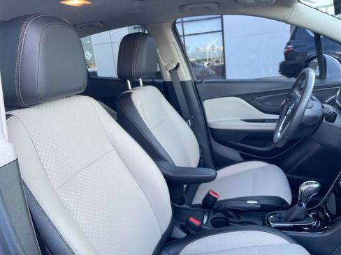 Used 2017 Buick Encore Preferred FWD image 16