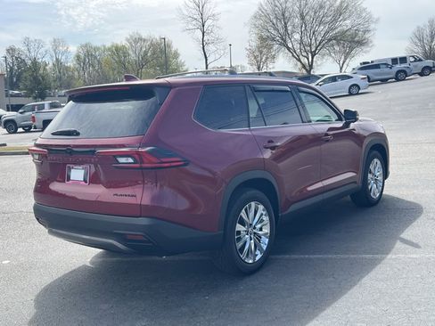 New 2026 Toyota Grand Highlander Platinum image 2