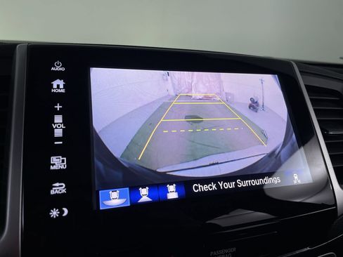 Used 2017 Honda Pilot Elite image 16