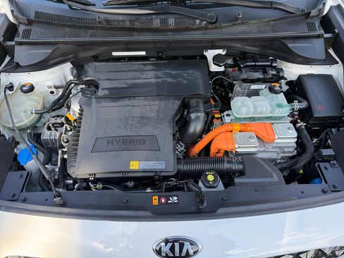 Used 2020 Kia Niro LXS image 20