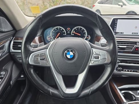Used 2016 BMW 750i xDrive image 20