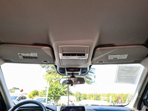 Used 2024 Nissan Rogue S FWD image 45